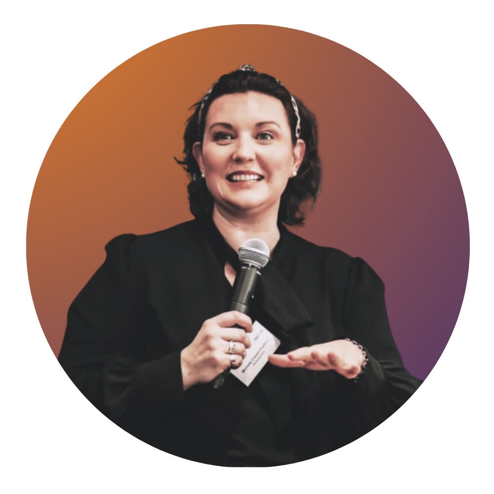 Michelle Craven Faulkner - Headshot (CIRCLE)